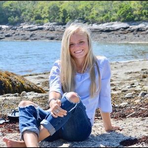 Meet your Posher, Sophie Whitney